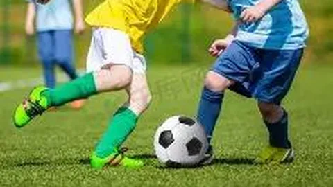 《坚韧不拔的斯洛特：逆境中的坚守，认可虽迟但未缺席》